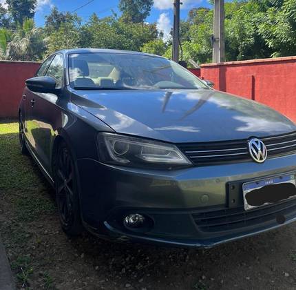 VOLKSWAGEN JETTA 2.0 COMFORTLINE FLEX 4P MANUAL